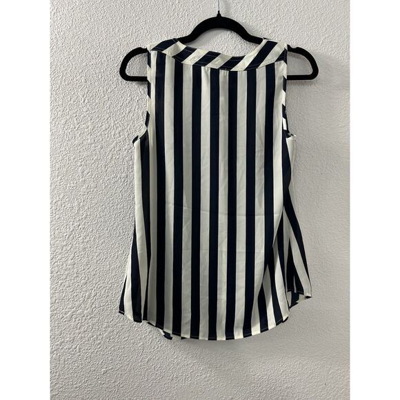 Van Heusen Sleeveless Blouse Womens XS White Blue Stripe Lightweight Corporate - Picture 5 of 9